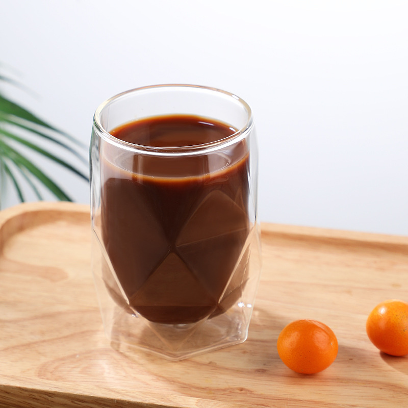 ແກ້ວທີ່ມີກໍາແພງທົນທານຕໍ່ຄວາມຮ້ອນທີ່ທົນທານຕໍ່ຄວາມຮ້ອນ